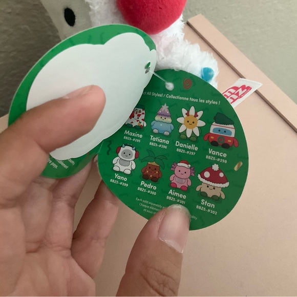 BNWT Yano the Yeti Christmas Edition BumBumz - Picture 4 of 4